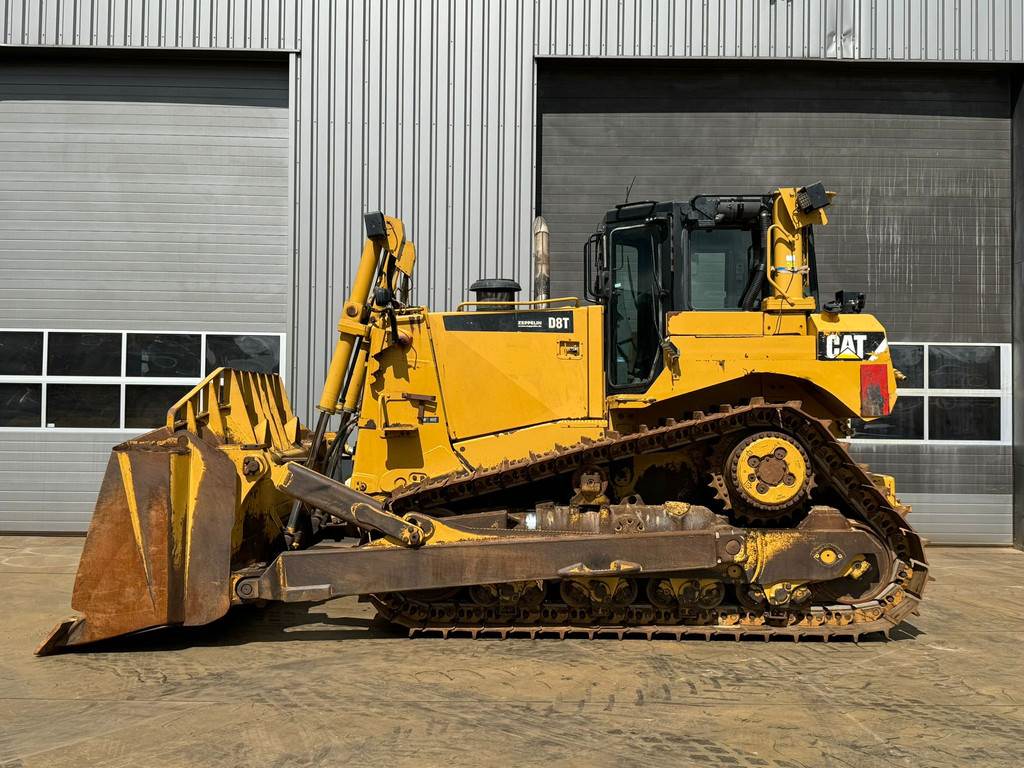 CAT D8T - CE Certifed