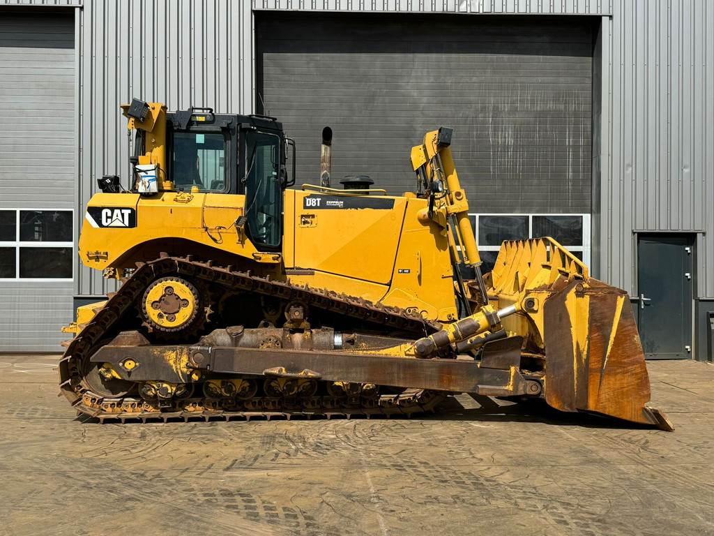 CAT D8T - CE Certifed