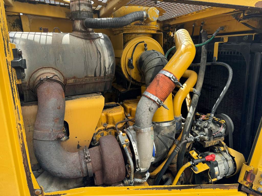 CAT D8T - CE Certifed