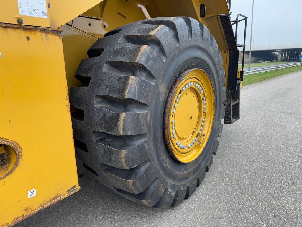 CAT 988K - New Rock bucket / Tires / CE / EPA