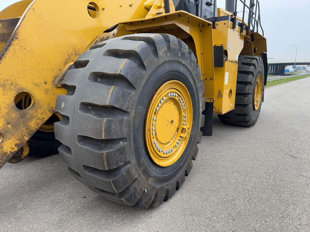 CAT 988K - New Rock bucket / Tires / CE / EPA