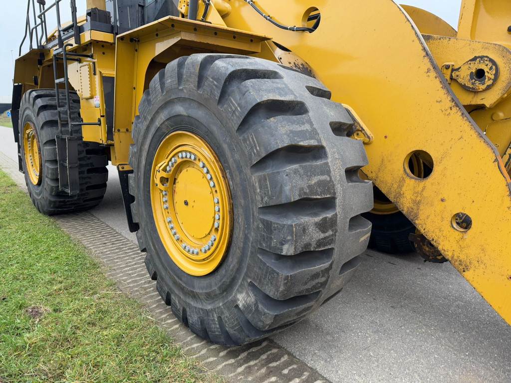 CAT 988K - New Rock bucket / Tires / CE / EPA