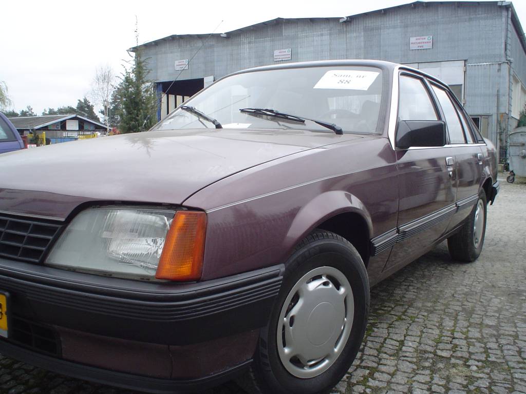 Автомобиль Opel Rekord ZABYTKOWY, год 1984 - 576277EB в Беларуси в продаже  на Mascus