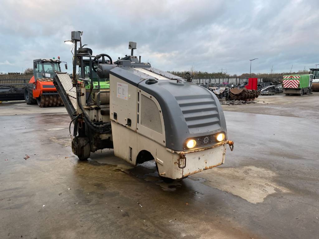 Wirtgen W 35 DC