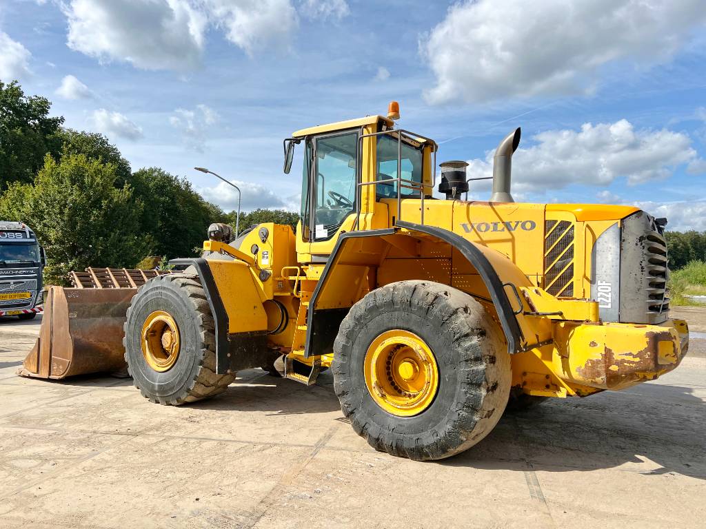 Volvo L220F - CDC Steering / Weight System