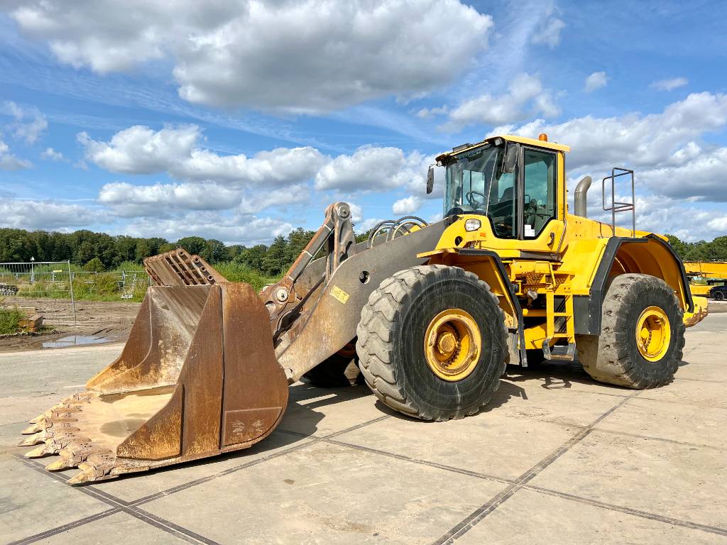 Volvo L220F - CDC Steering / Weight System