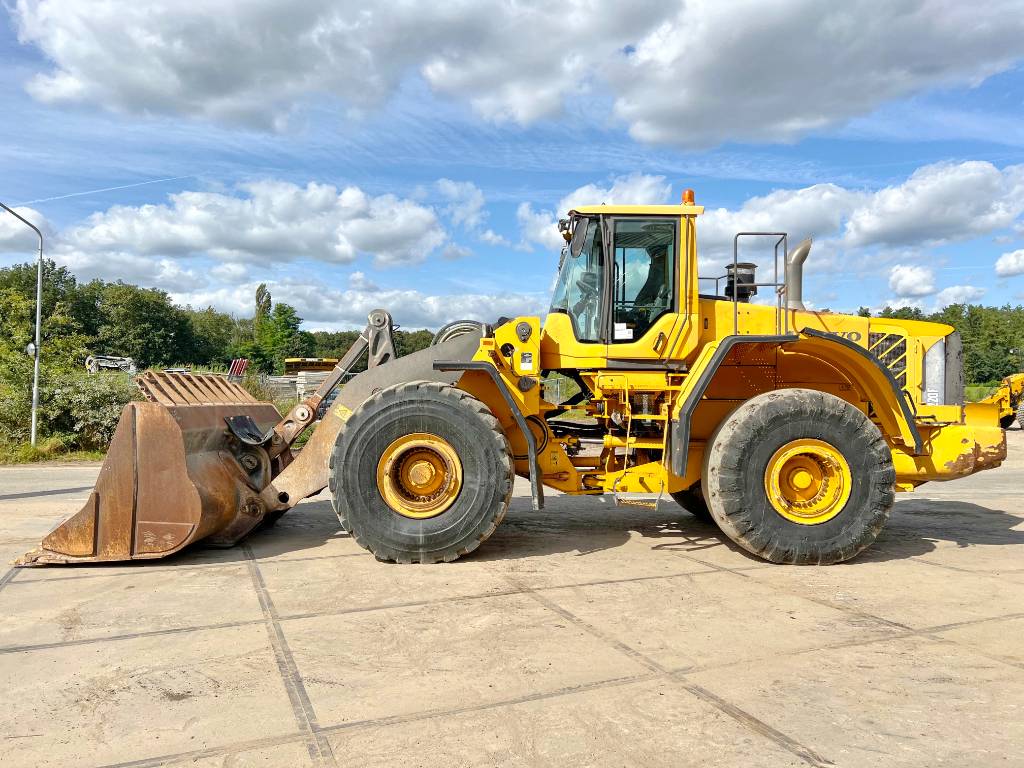 Volvo L220F - CDC Steering / Weight System