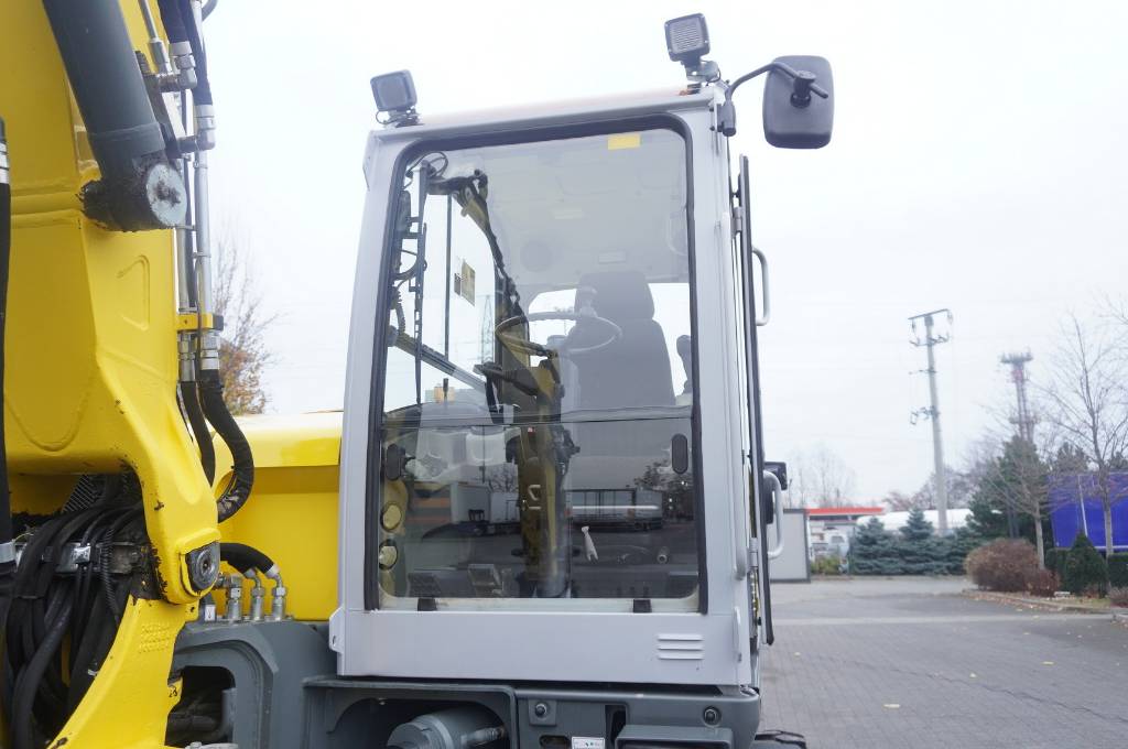 Wacker Neuson EW100 wheeled excavator / only 3800 mth