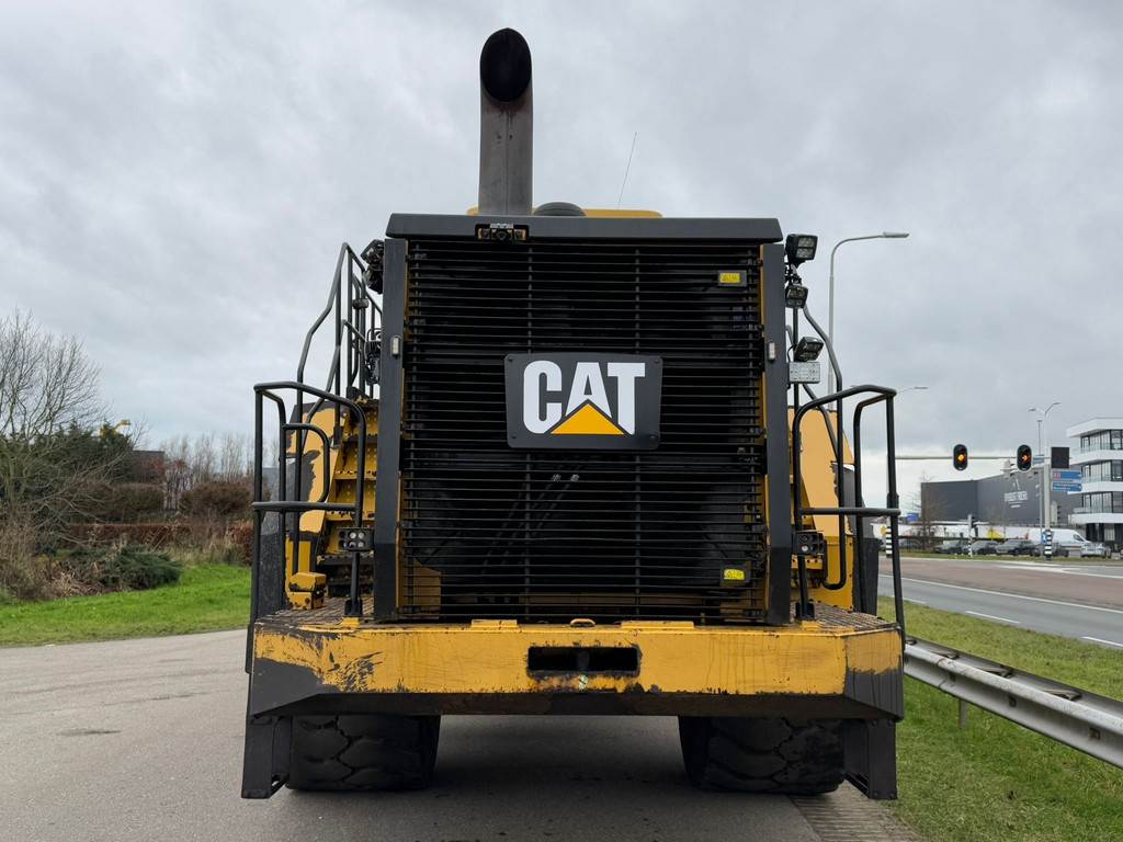 CAT 988K