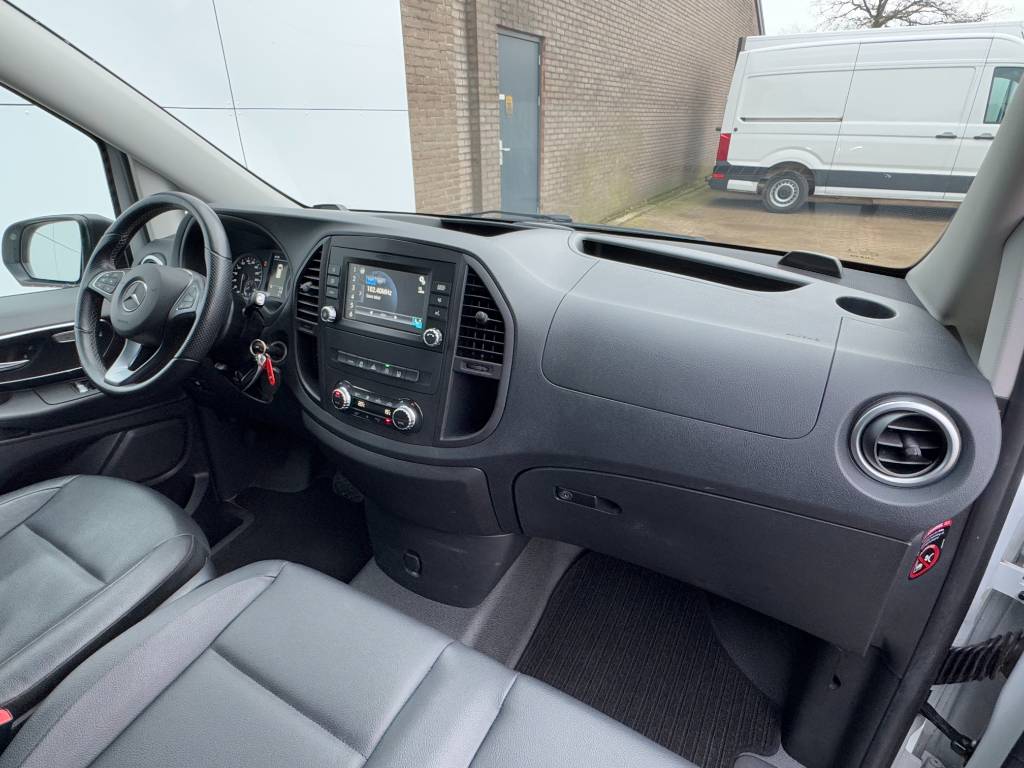 Mercedes-Benz Vito 114 - L2 Auto Park Heater Leather Seats Navi