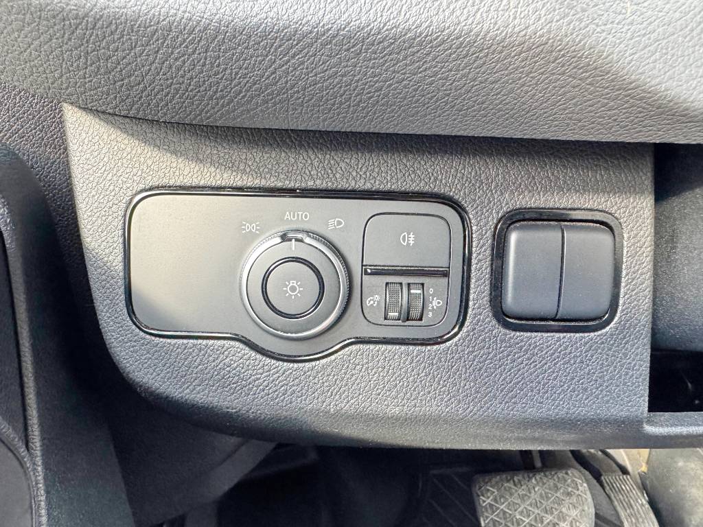 Mercedes-Benz Sprinter 316 - Auto AC Cruise Carplay Heated seat