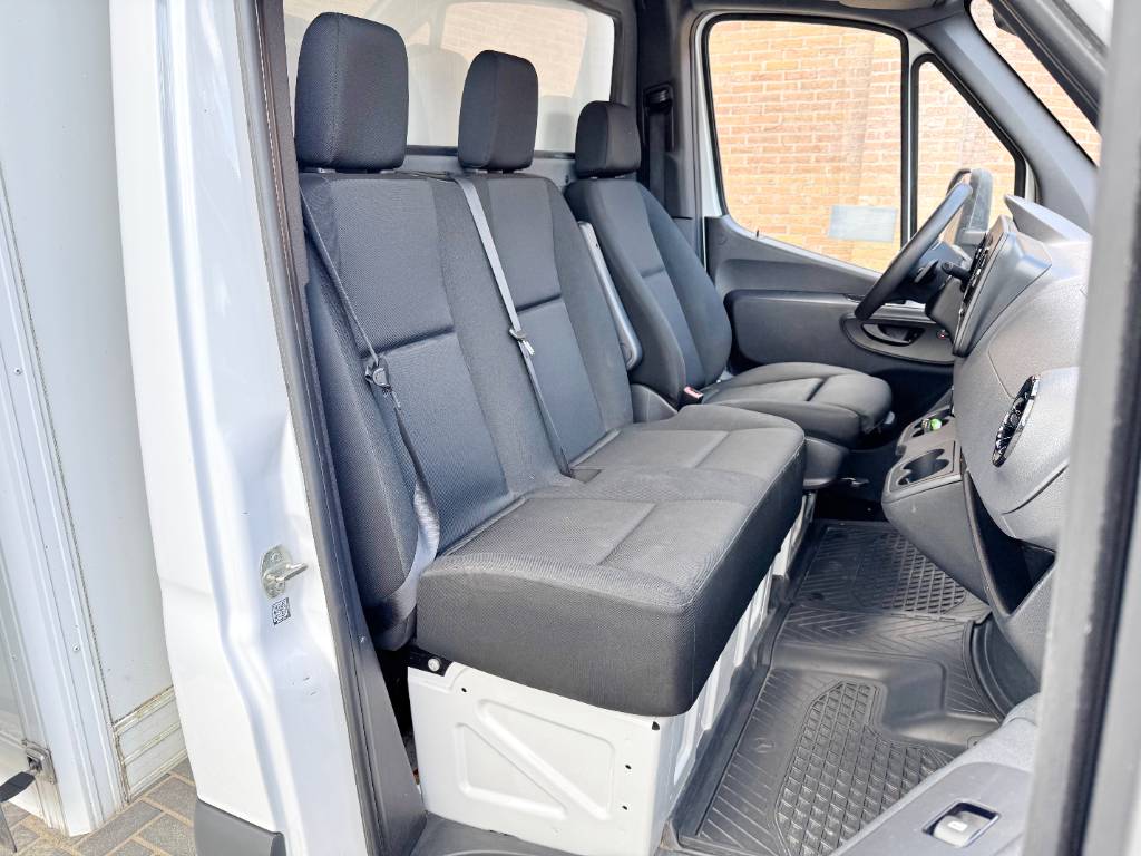 Mercedes-Benz Sprinter 316 - Auto AC Cruise Carplay Heated seat