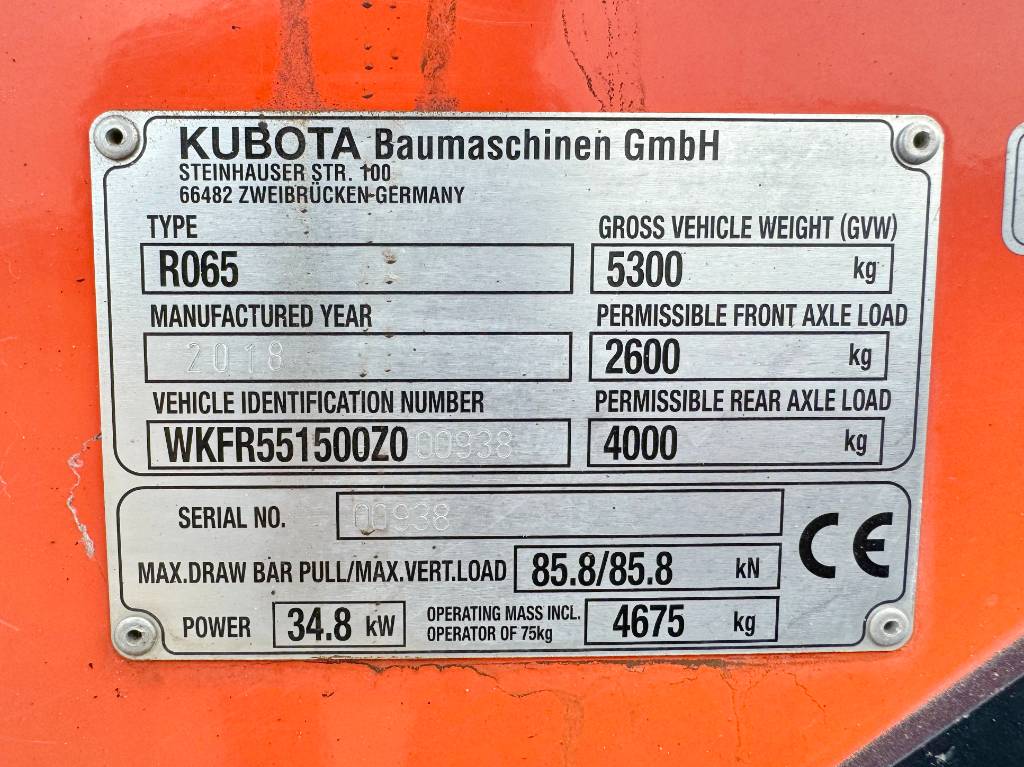 Kubota R065 - Bucket + Forks / 2542 Hours