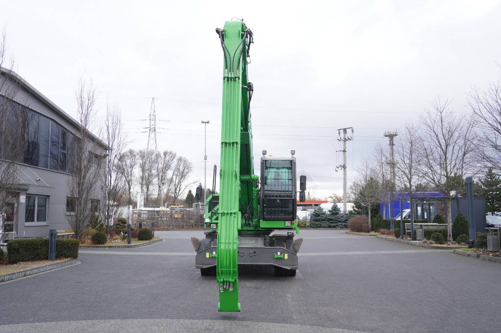 Sennebogen 821 Green Line material handling excavator