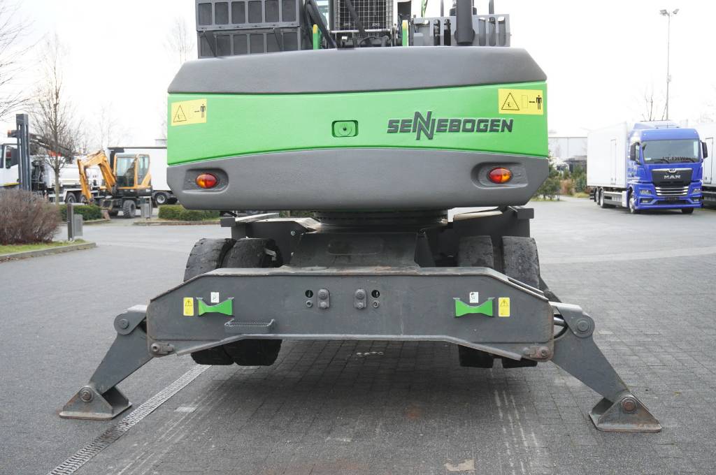 Sennebogen 821 Green Line material handling excavator