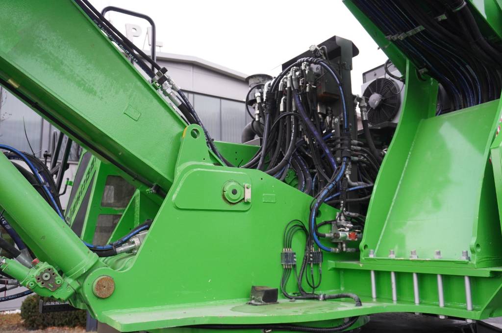 Sennebogen 821 Green Line material handling excavator