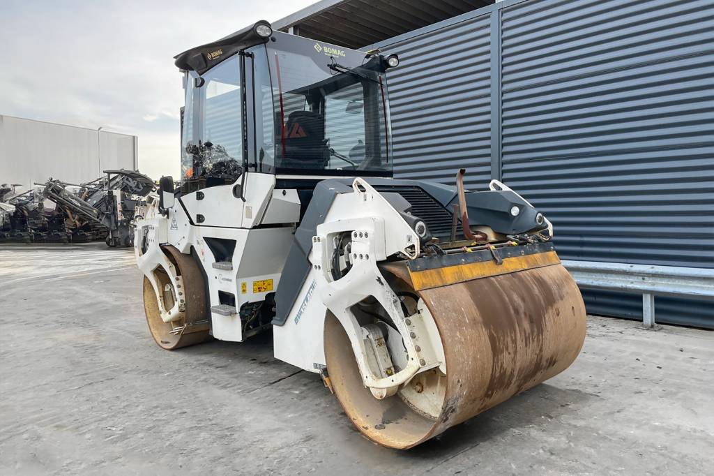 Bomag BW 151 AD-5