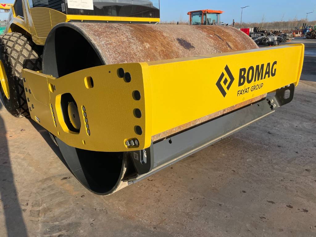 Bomag BW 213 D-5