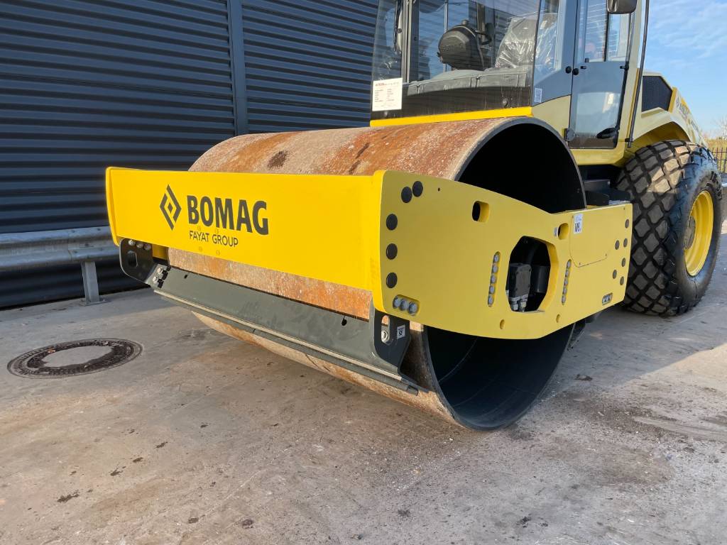 Bomag BW 213 D-5