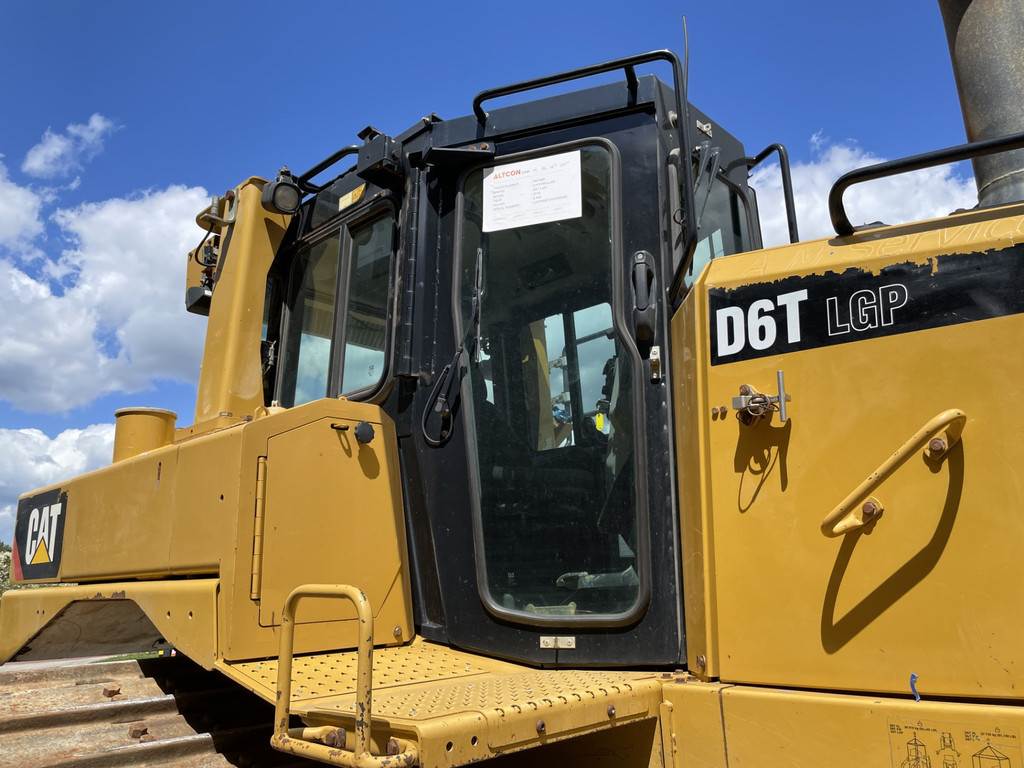 CAT D6T LGP