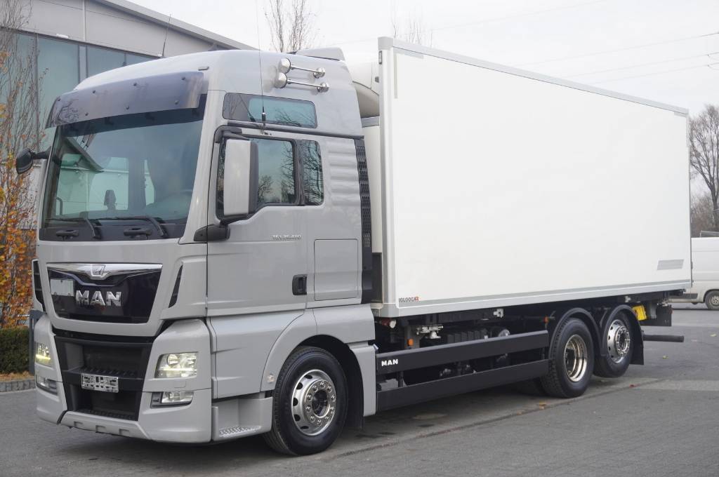 MAN TGX 26.480 / 6x2 / BDF Igloocar refrigerator 18 pa