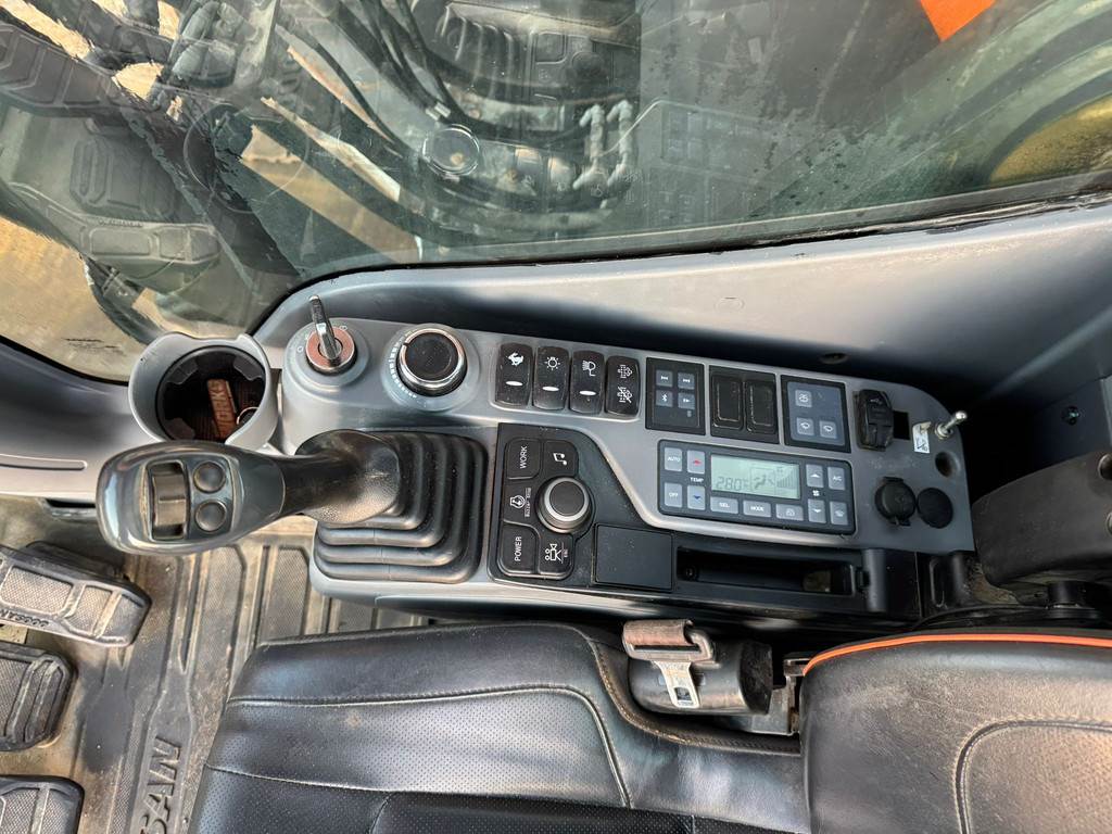 Doosan DX300LC-7