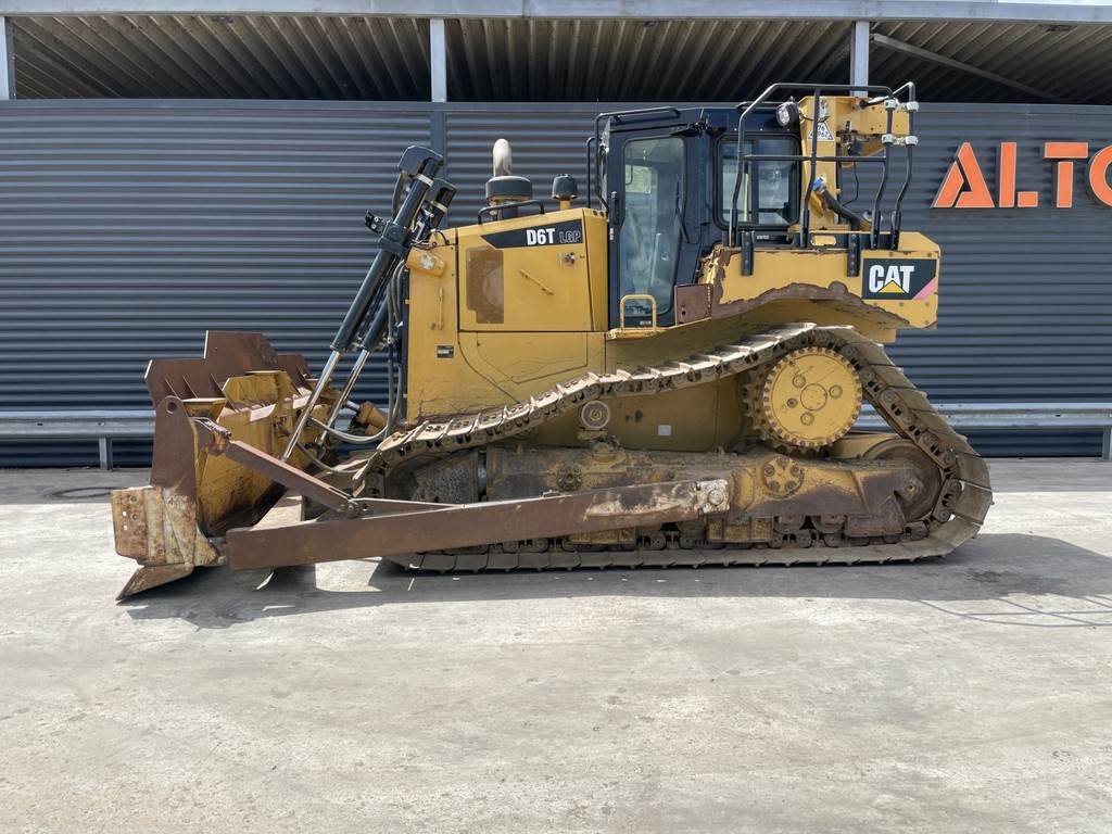 CAT D6T LGP