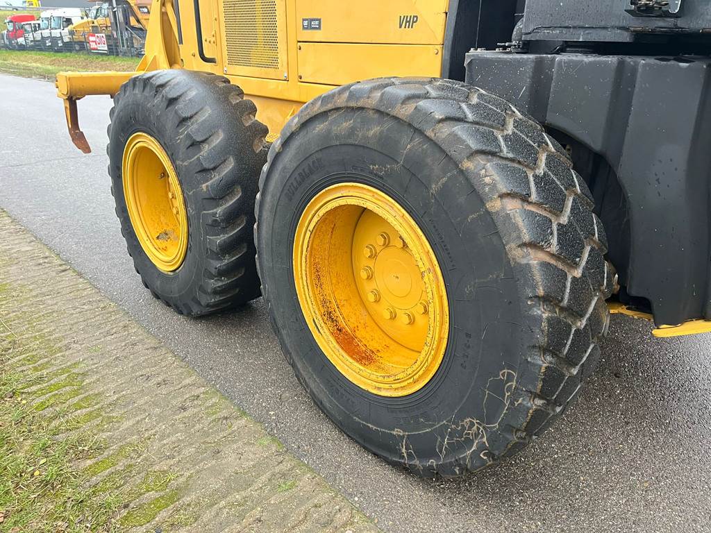 CAT 140M