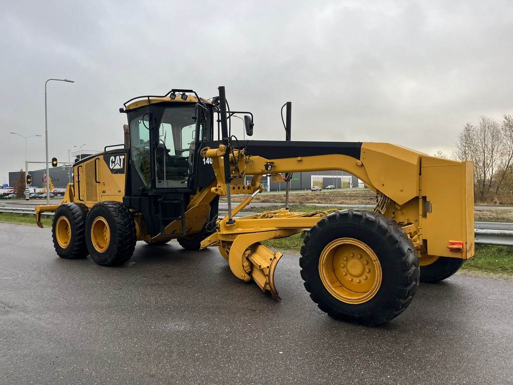 CAT 140M