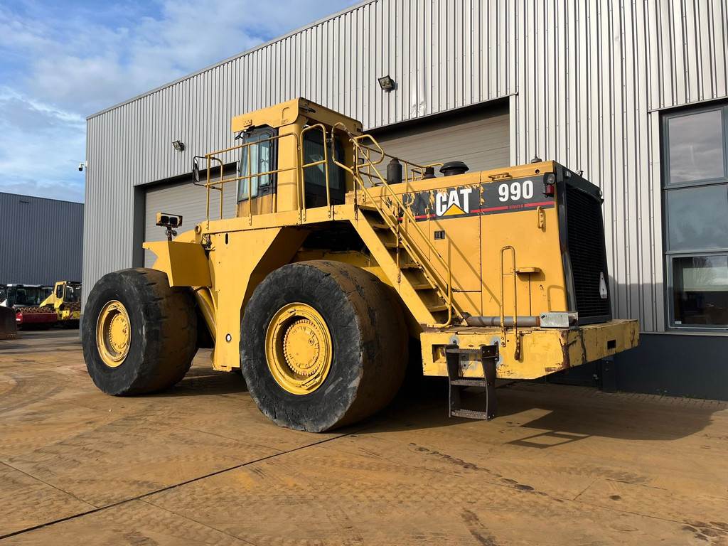 CAT 990