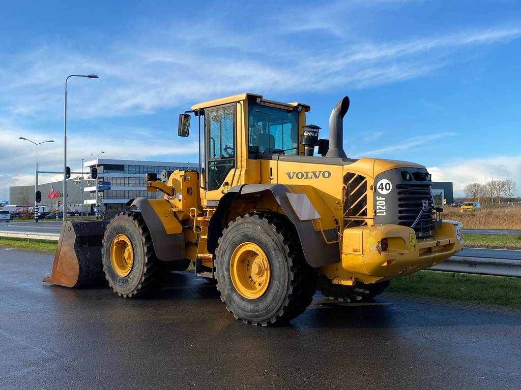 Volvo L120F