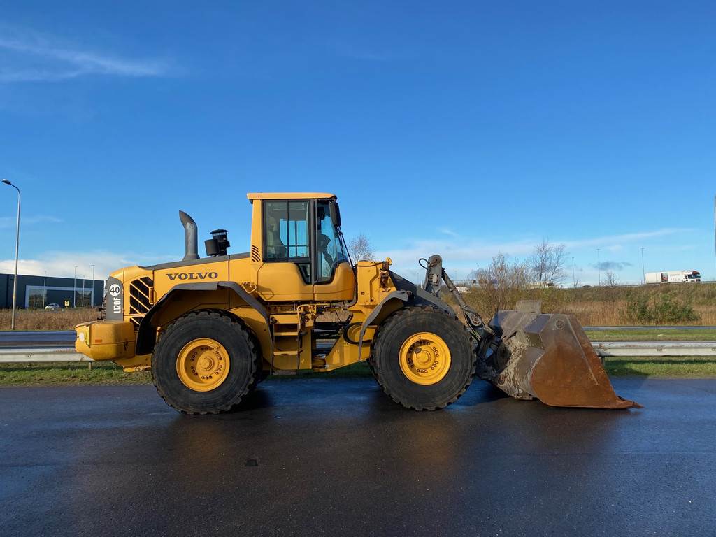 Volvo L120F