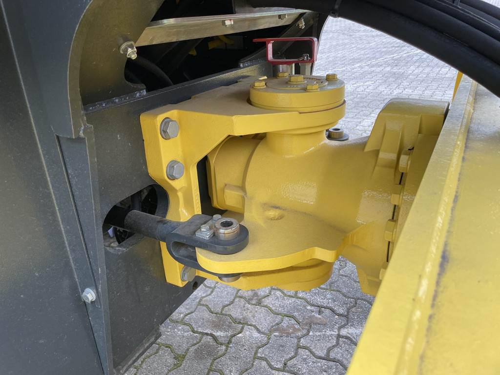 Bomag BW 213 D-5