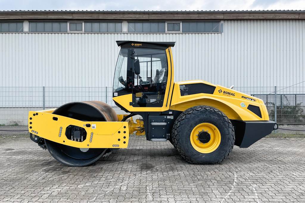 Bomag BW 213 D-5