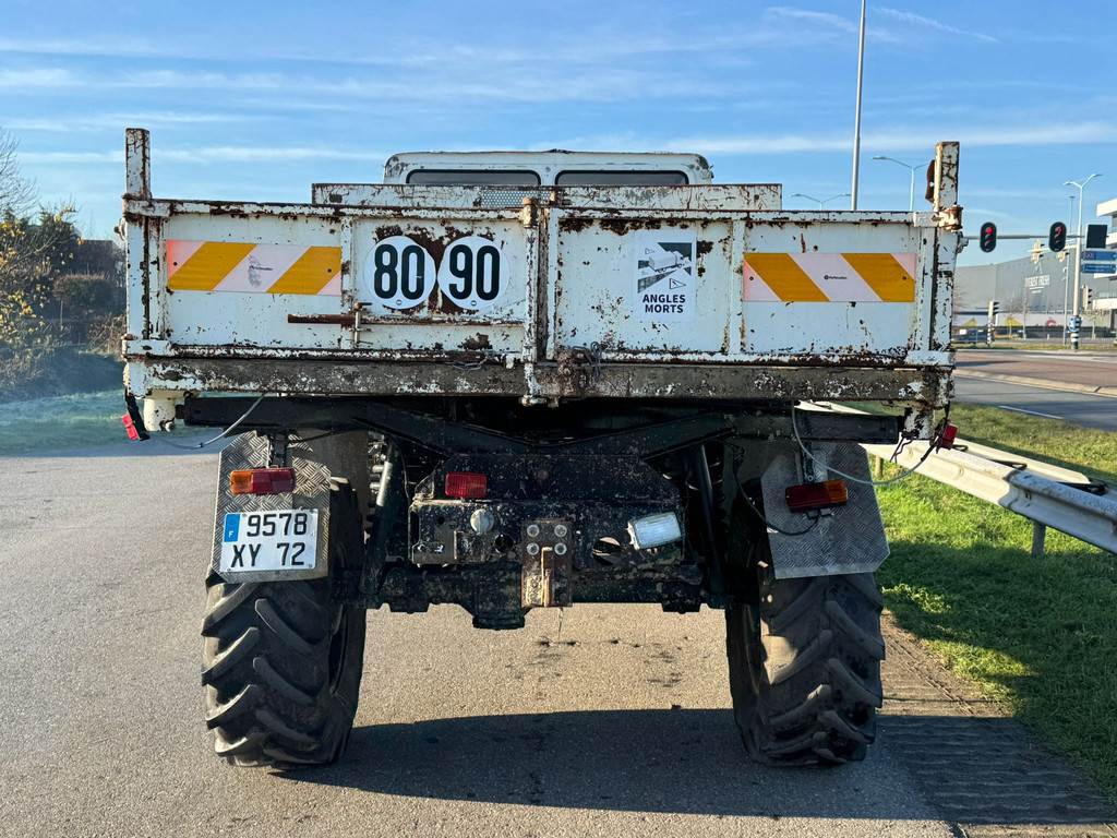 Mercedes-Benz U1300L Unimog