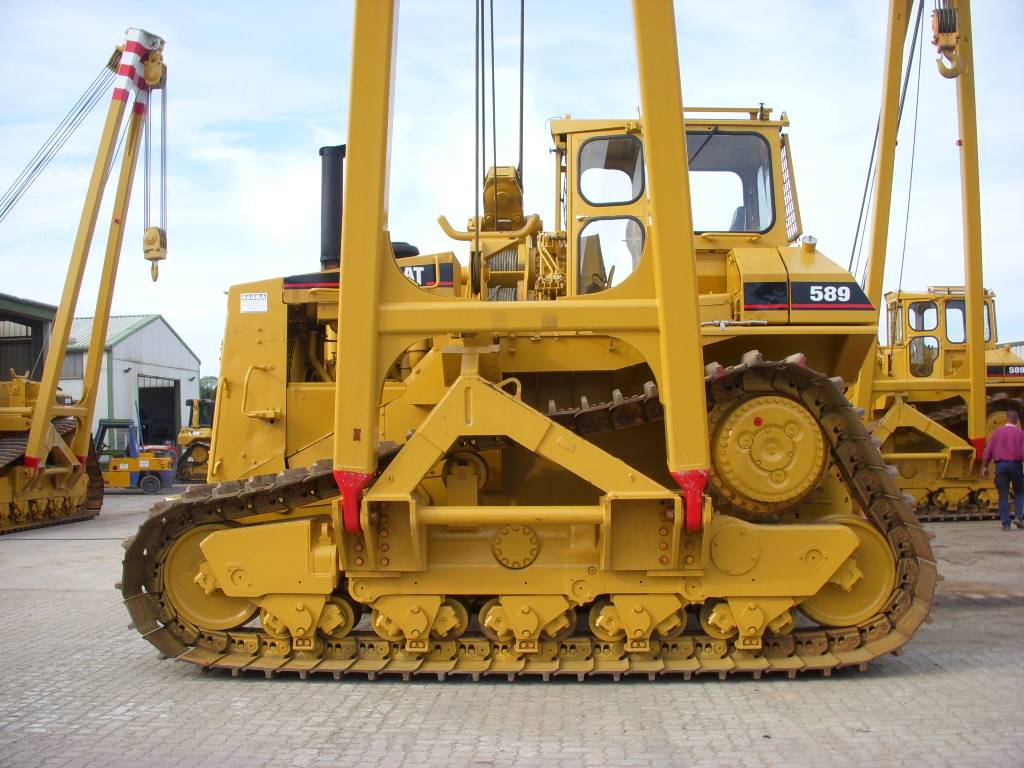 CAT 589 105 t Hubkraft 8x PIPELAYER MIETE / RENTAL