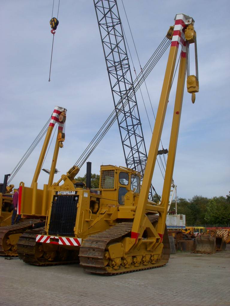 CAT 589 105 t Hubkraft 8x PIPELAYER MIETE / RENTAL