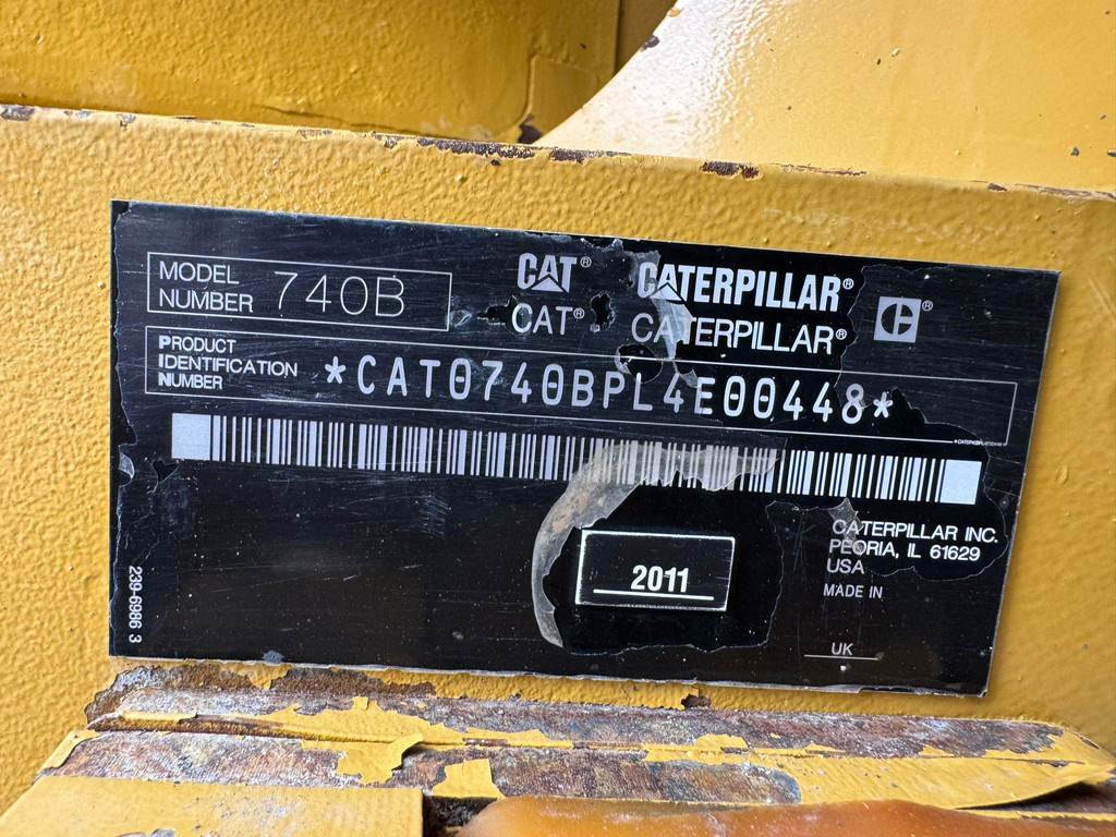 CAT 740B