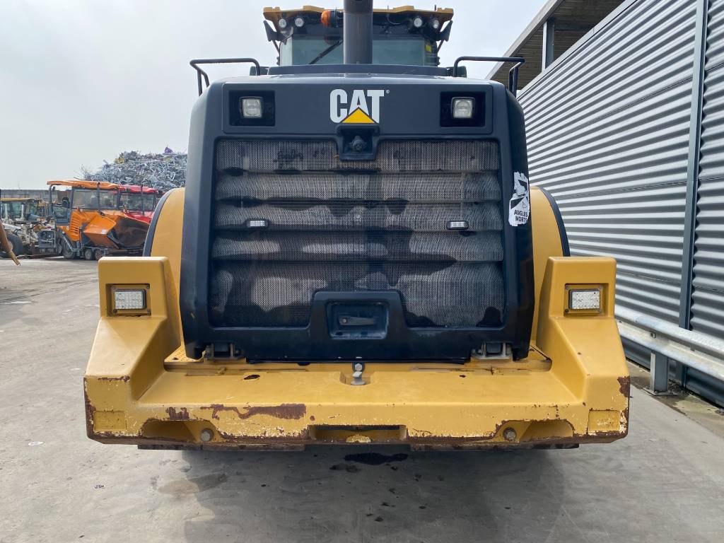 CAT 962M