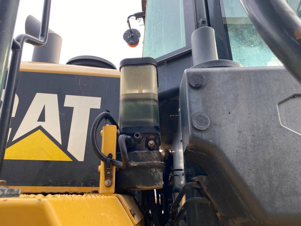 CAT 962M