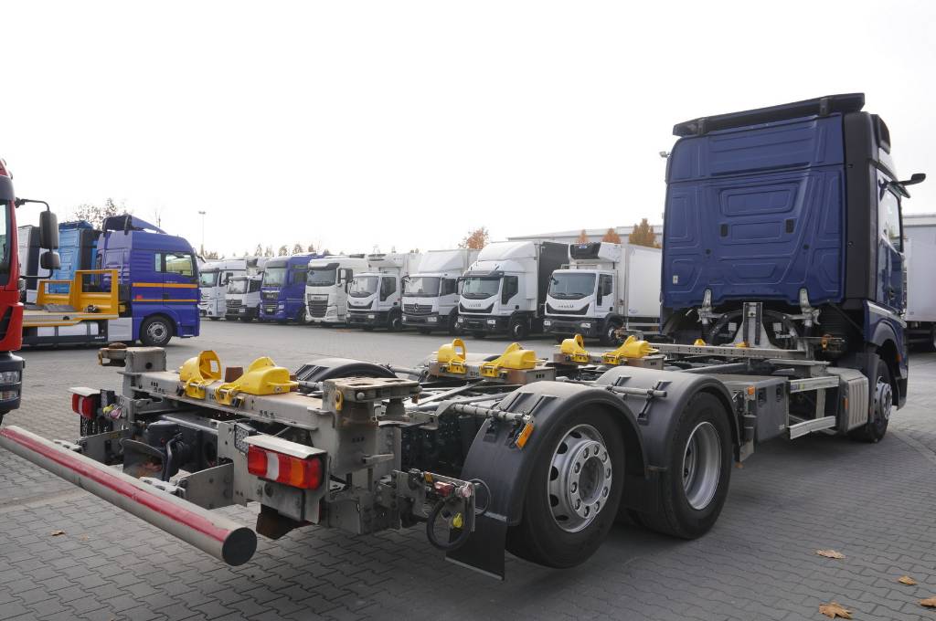 Mercedes-Benz Actros 2545 E6 6x2 / BDF / Standard / 300 tho. km