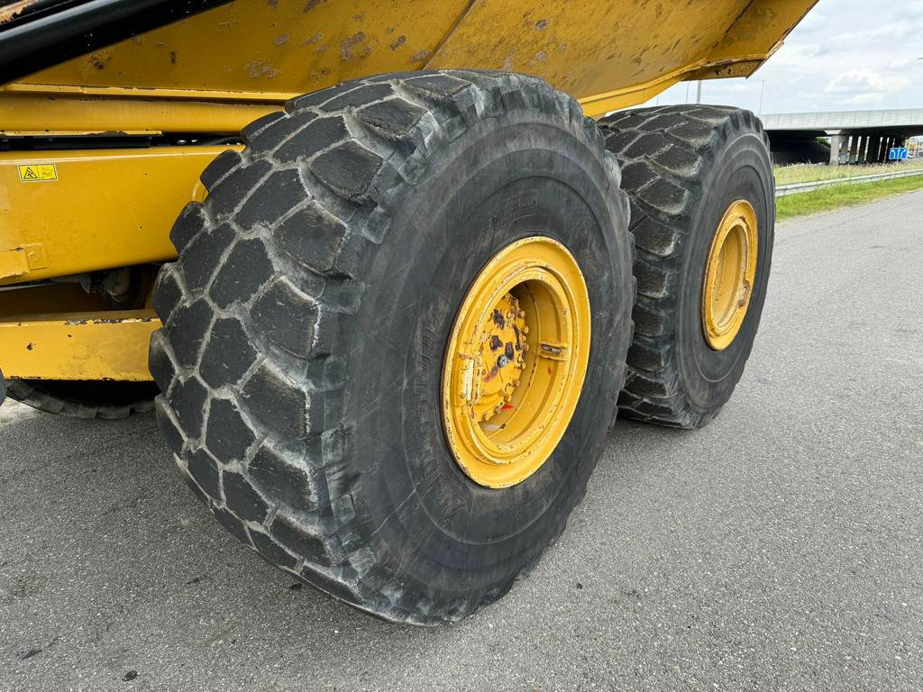 CAT 740B