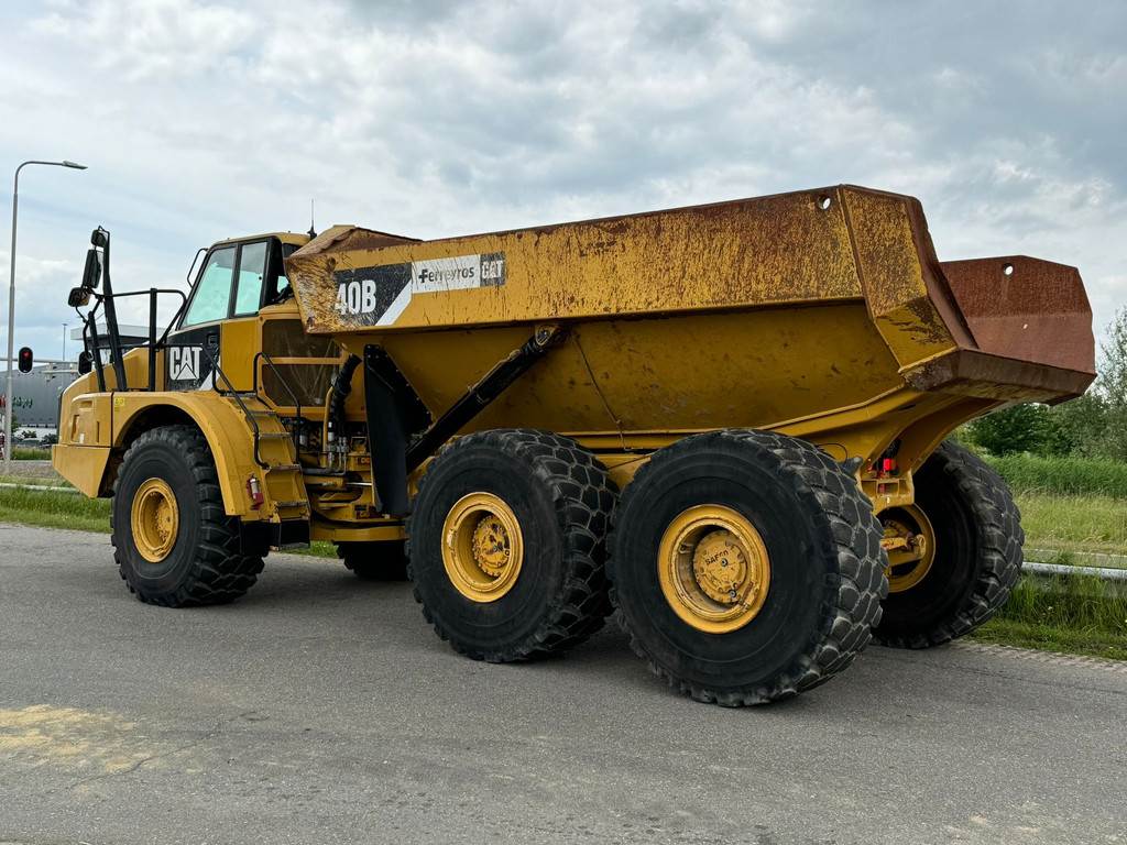 CAT 740B