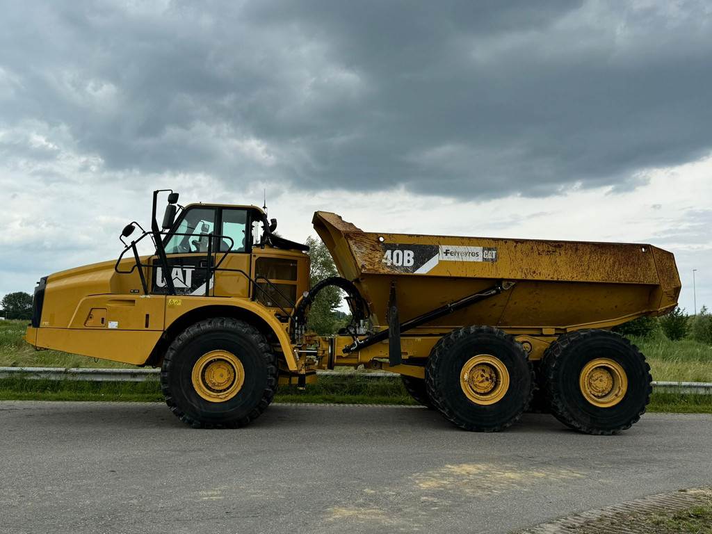 CAT 740B