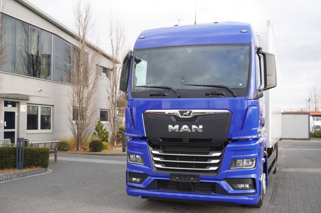 MAN TGX 26.400 / IGLOOCAR / Carrier Supra 1250