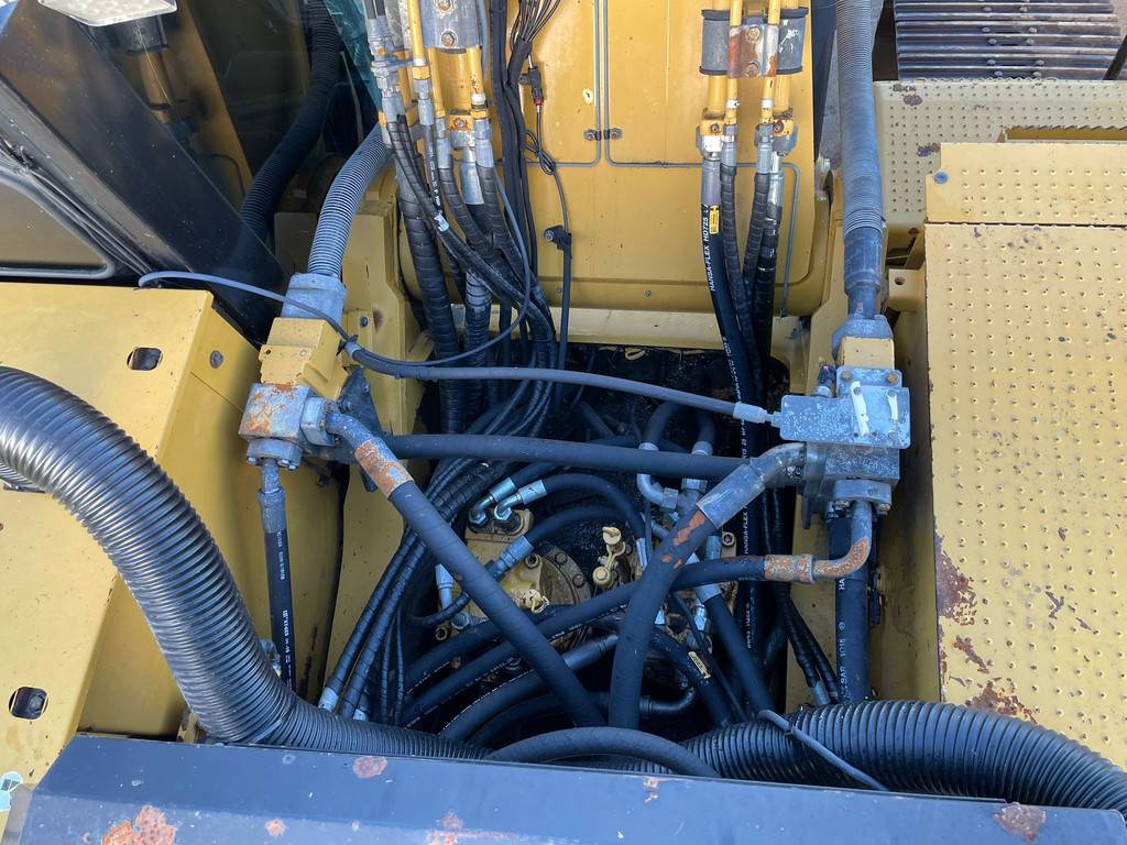 CAT 352F / CE /quick coupler