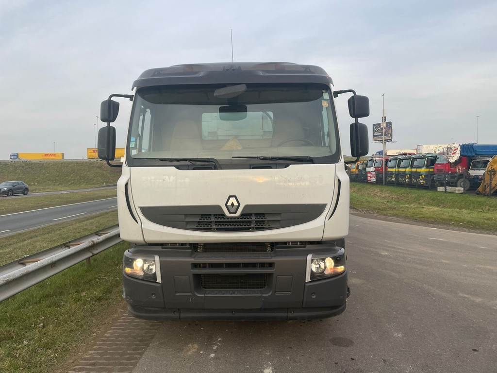 Renault Premium Lander 380.19 4x2 with Fassi F165