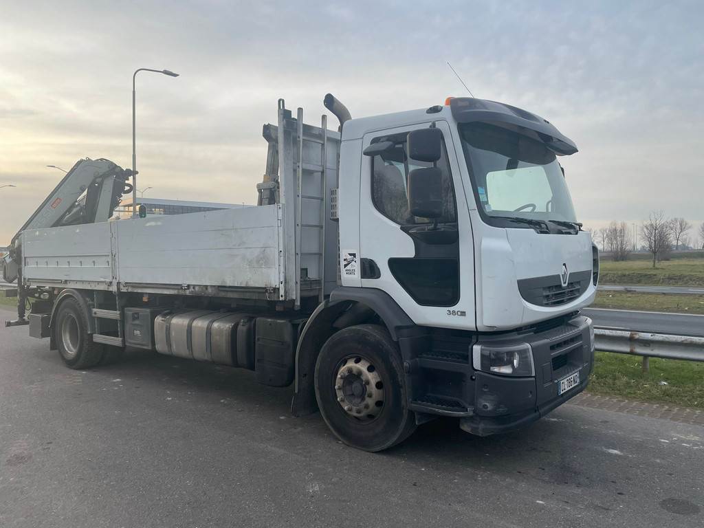 Renault Premium Lander 380.19 4x2 with Fassi F165