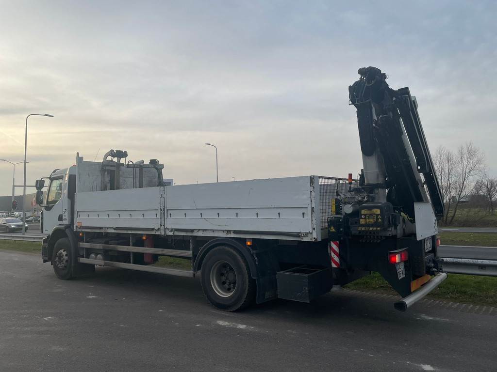 Renault Premium Lander 380.19 4x2 with Fassi F165