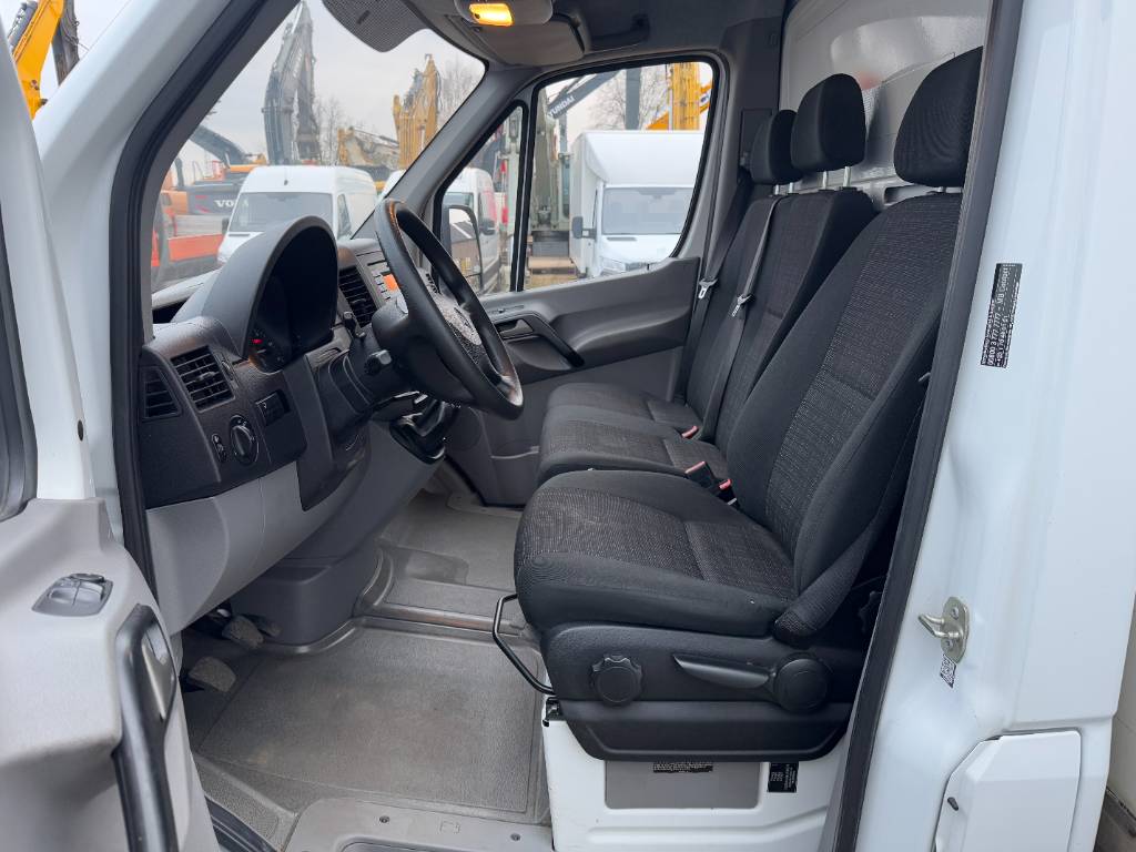 Mercedes-Benz Sprinter 514 - Taillift DRW AC Cruise Koffer